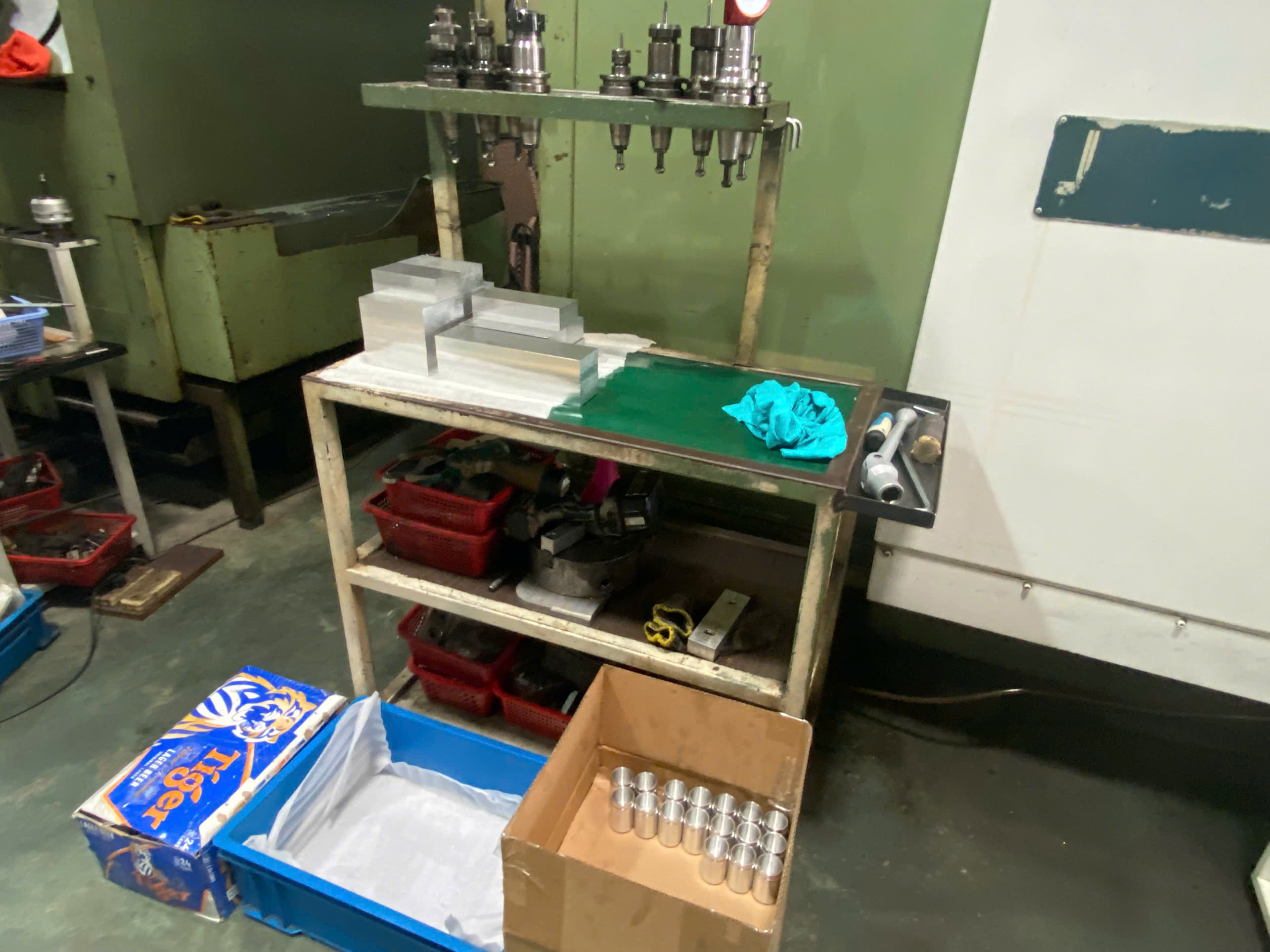 Workbench 1.jpg